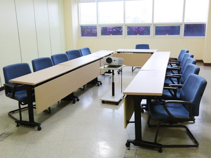 분임토의실 전경 이미지