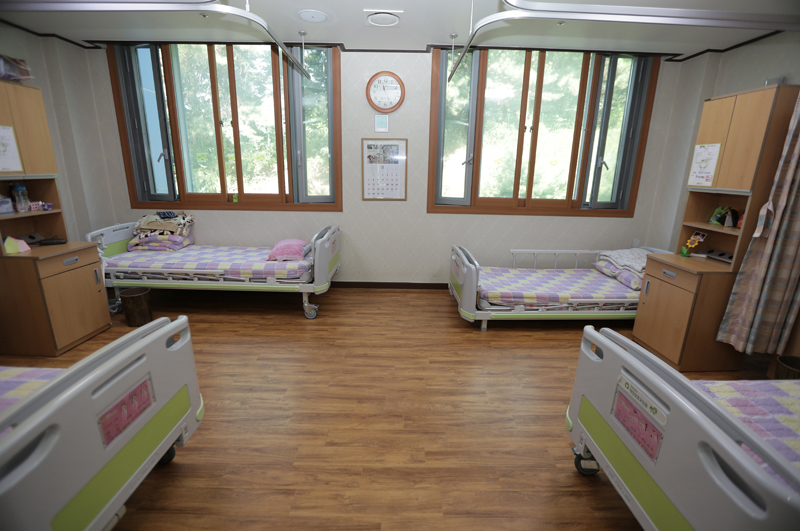 천정형 주행리프트