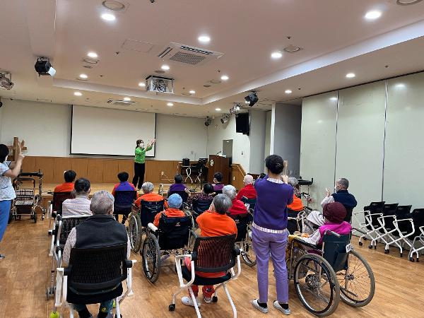 2024.01.18 맞춤형 프로그램(비타체조) 이미지